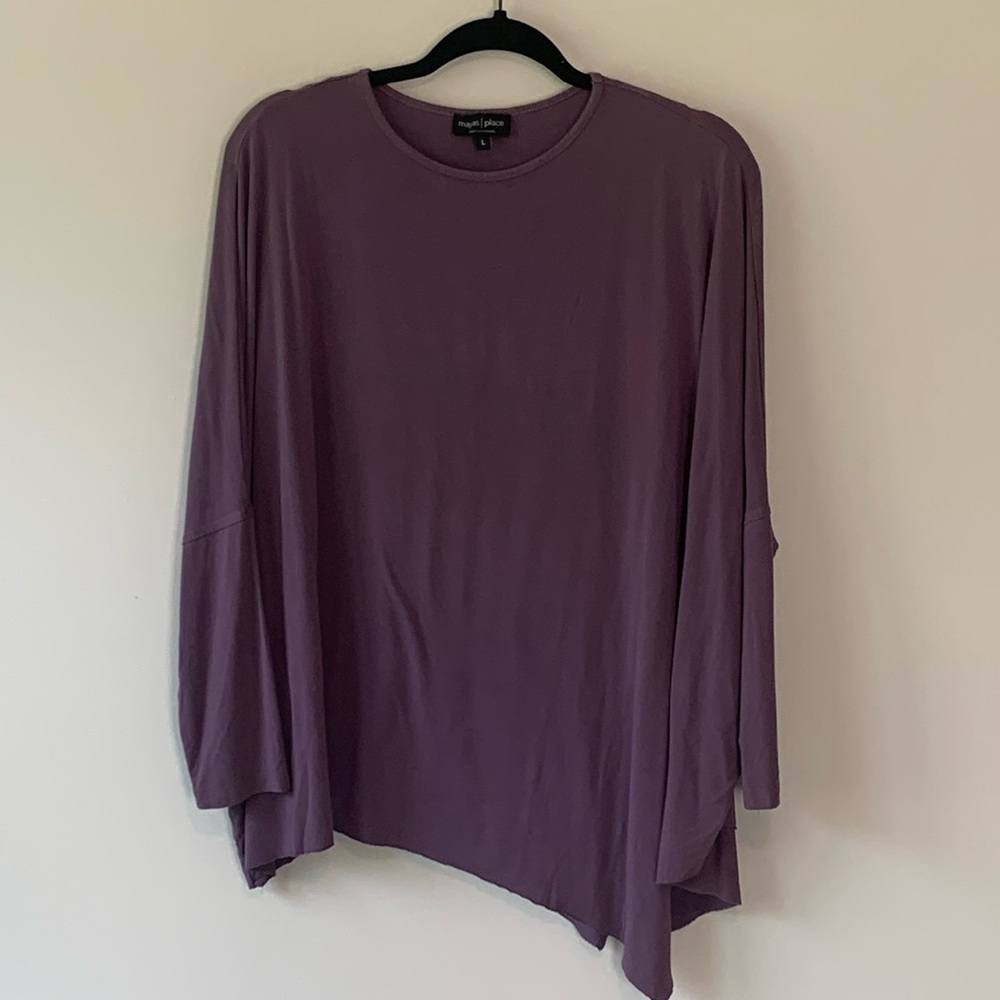 Mayas Place Eden top dusty lilac. Size large. 25" from back of neck to seam.
